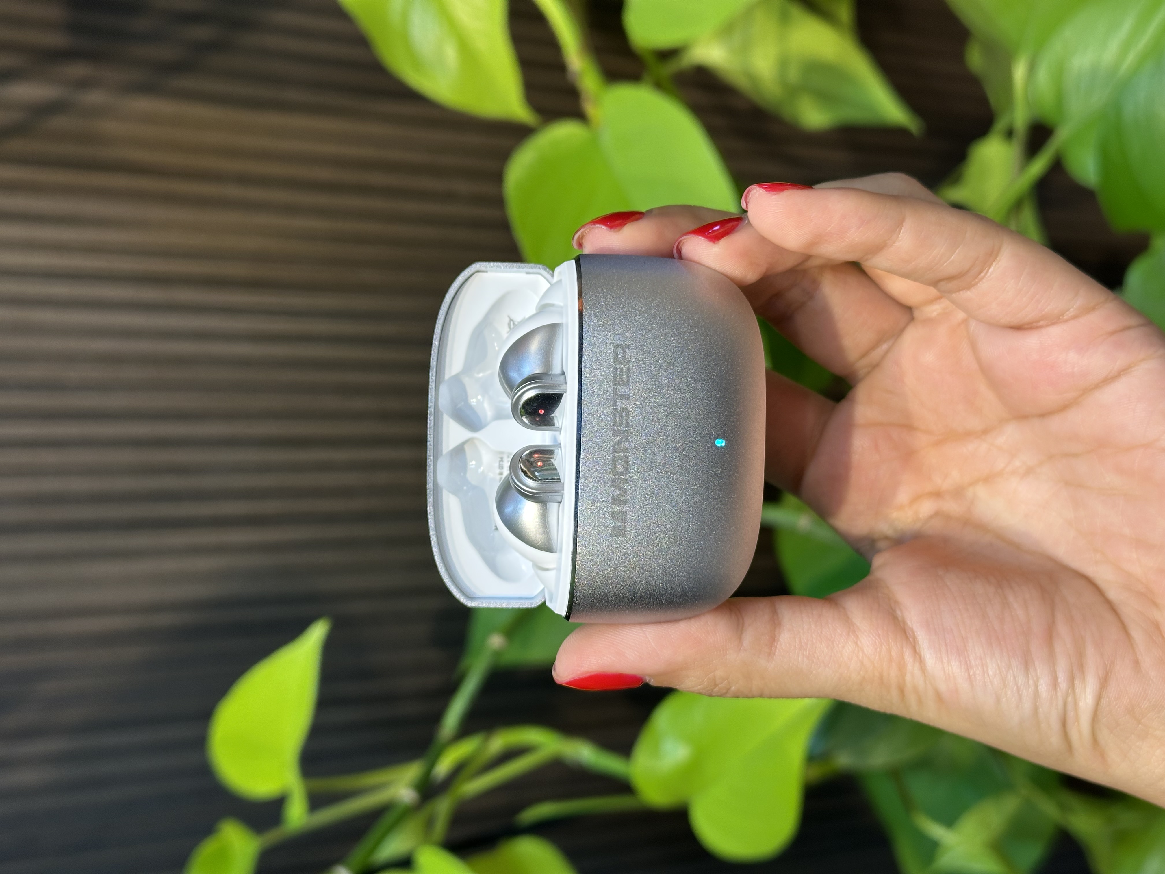 ایرپاد مانستر مدل AURA FIT GT34